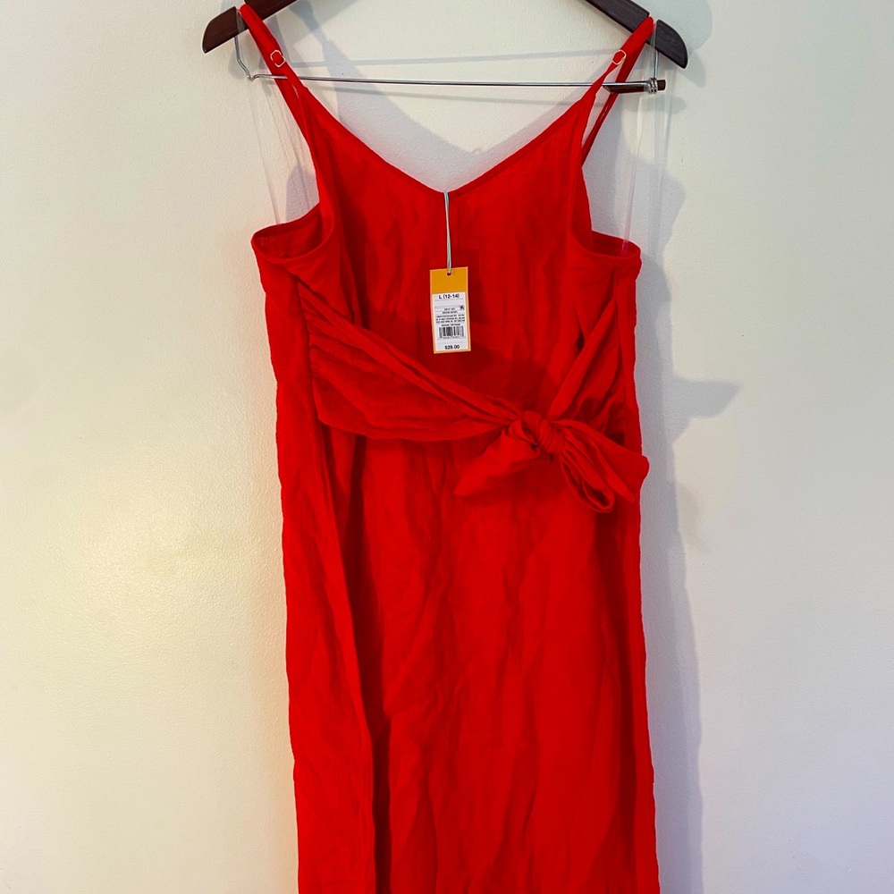 Size L red dress new with tags retails $30
